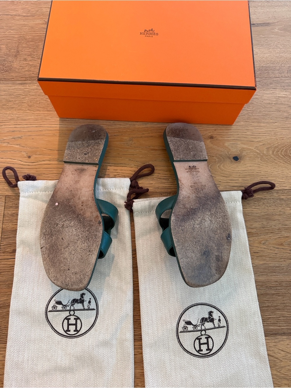 Hermès Green Oran Sandals - Picture 7 of 7